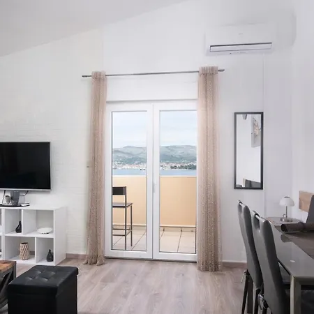 Penthouse Kvesic Appartement